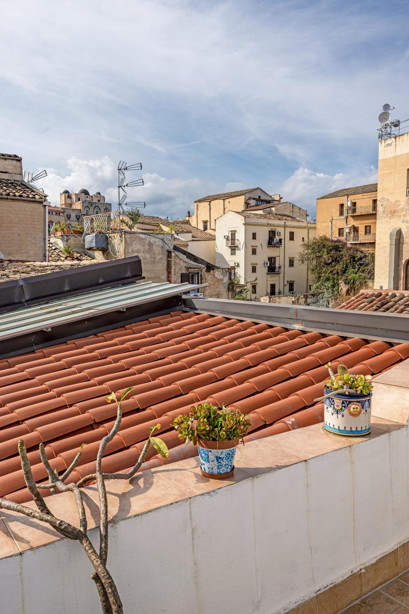 Sofia'S Apt Loft Incantevole Con Terrazza Privata Palermo Exteriör bild